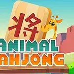 Nadpis Animal Mahjong s usmievavou žirafou vedľa drevenej kocky s čínskym znakom na farebnom pozadí