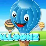 Usmievajúci sa modrý nafukovací balón s očami na oblohe s nápisom Balloonz a ďalšími farebnými balónmi v pozadí