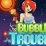 Žena s červenými vlasmi drží veľký kladivo pred tmavomodrým pozadím s názvom Bubble Trouble v popredí