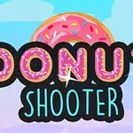 Text DONUT SHOOTER pred veľkým ružovým donutom na svetlom pozadí