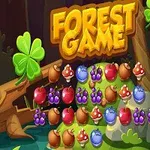 Farebné lesné plody, huby a zelené štvorlístky na hernej obrazovke s nápisom Forest Game