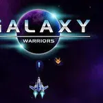 Vesmírna scéna s textom GALAXY WARRIORS a modrou vesmírnou loďou s útočiacim ohňom