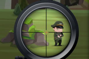 Postava v zelenom uniforme je v zameriavači pušky, v pozadí sú stromy a kamene
