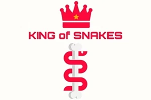 Červená koruna s hviezdou nad červenými slovami King of Snakes a hadí symbol v tvare S