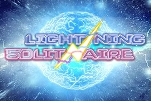 Nápis Lightning Solitaire so zobrazením blesku pred modrou žiarivou sférou na vesmírnom pozadí