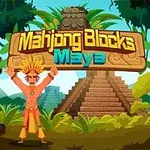 Muž v farebnom oblečení stojí pred mayskou pyramídou, obklopenou džungľou a totemovými stĺpmi, s nápisom Mahjong Blocks Maya