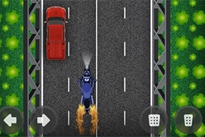 Motorka s plameňmi jazdí po diaľnici vedľa červeného auta, s ovládacími tlačidlami na obrazovke