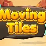 Nápis Moving Tiles na kamennej tabuli s kryštálmi v púštnom prostredí