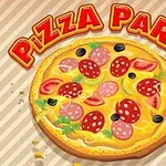 Pizza s rôznymi prísadami, ako sú salamové plátky, olivy a paradajky, s nápisom „Pizza Party“ na pruhovanom pozadí
