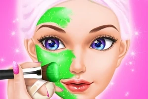 Žena s bielym uterákom na hlave dostáva zelenú pleťovú masku štetcom na ružovom pozadí