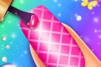 Now design your own nails & learn all about nail art in this manicure game