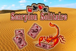 Škorpión na púšti pri kartách s obrázkom škorpióna a nápisom Scorpion Solitaire