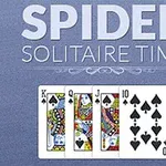 Nápis Spider Solitaire Time a štyri hracie karty srdcovej farby: kráľ, dáma, dolník a desiatka