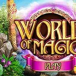 Nápis WORLD OF MAGIC s fialovým žiarením, obklopený kvetmi a stromami v magickom lese