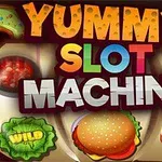 Textový nápis Yummy Slot Machine obklopený obrázkami šišiek, hamburgera, šalátu a cukríkov